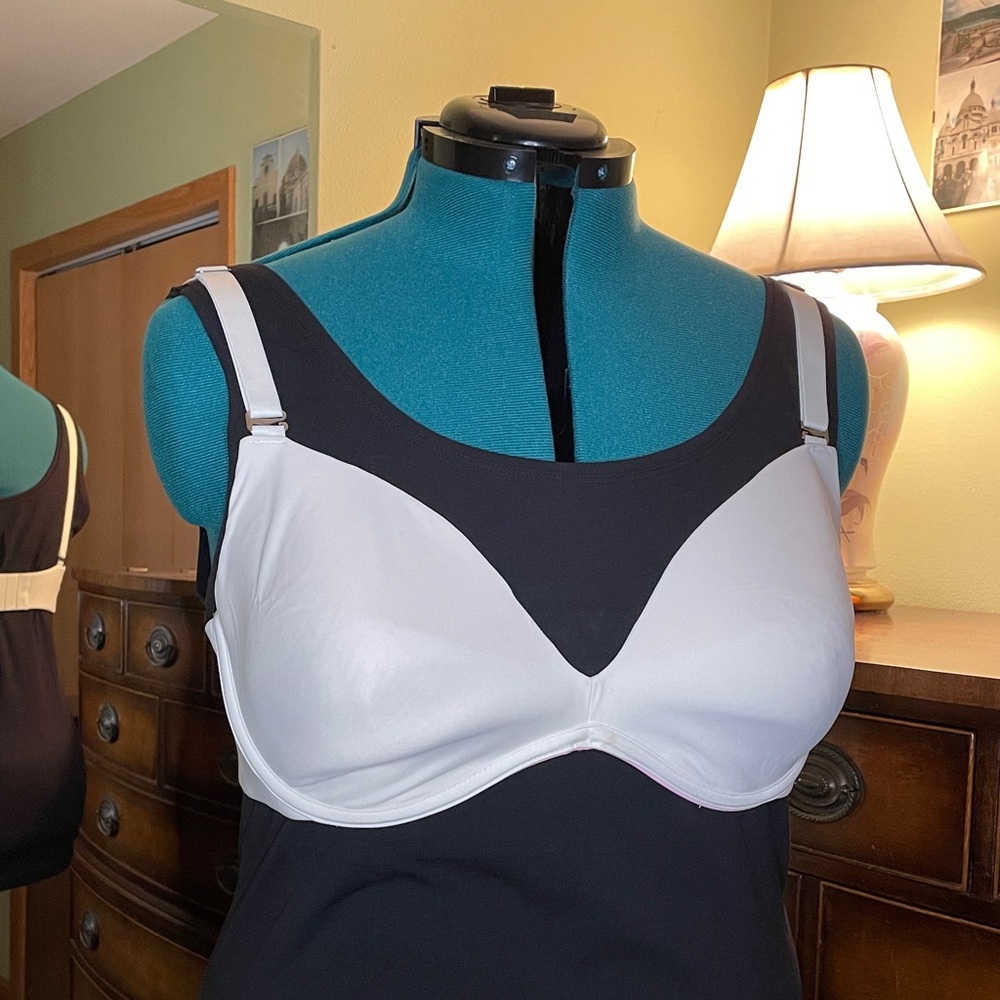 Frederick’s of Hollywood VaVaVoom Stretch/silky PushUp Bra straps-removable 42C